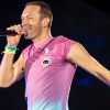 Chris Martin in incognito canta “All My Love”: il video